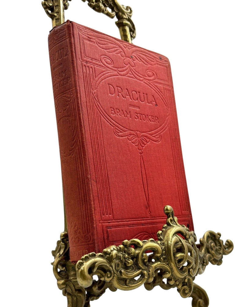 Item #103813 Dracula. Bram STOKER.